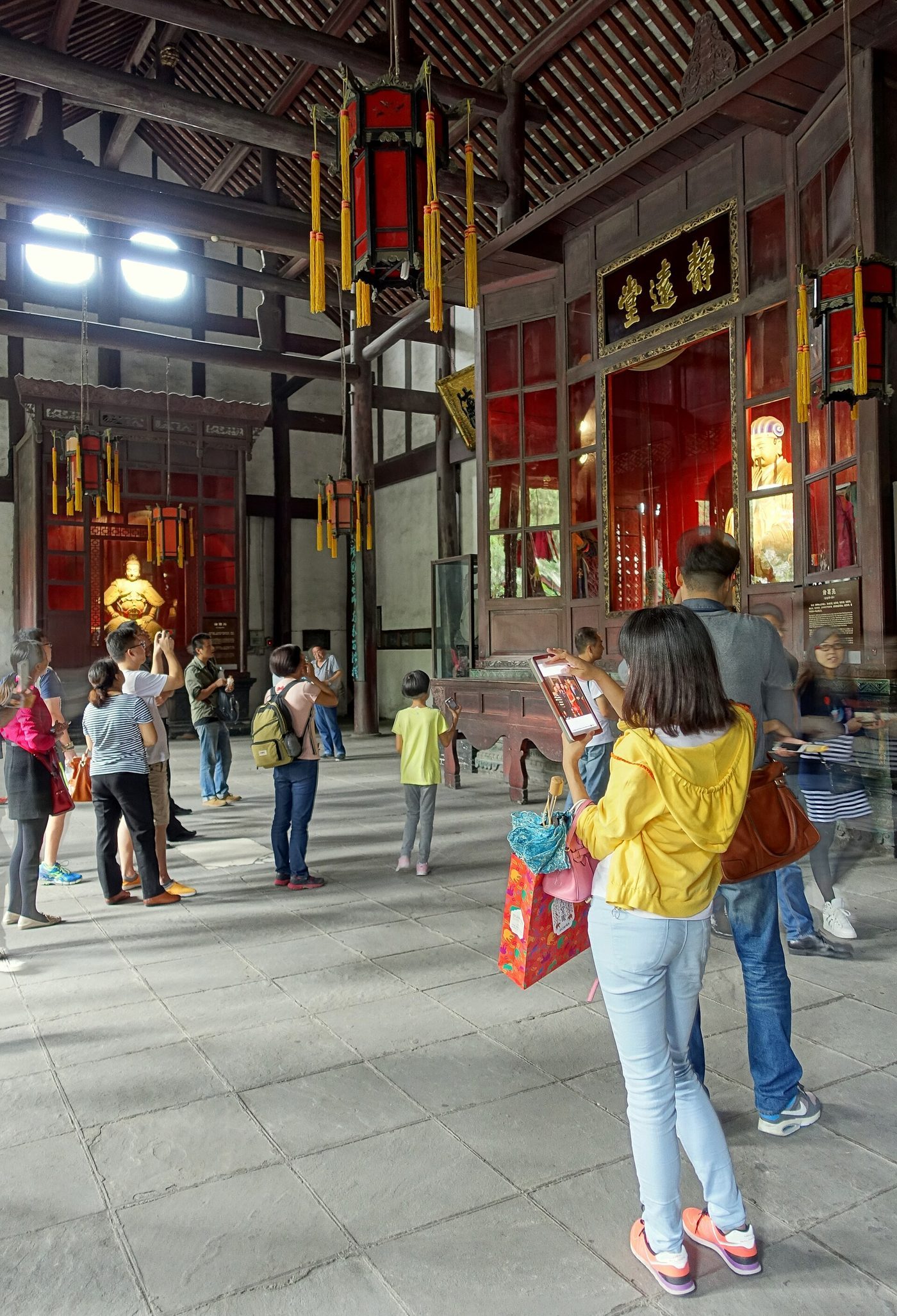 Wuhou Shrine in Chengdu, inside the memorial compound